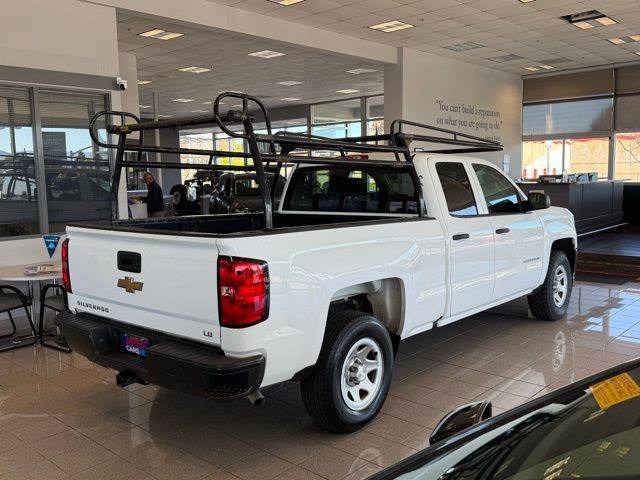 Chevrolet Silverado 1500 LD Vehicle Full-screen Gallery Image 03