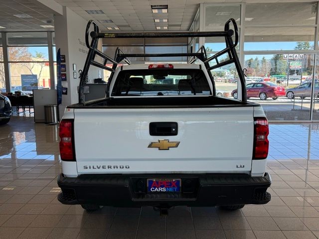 Chevrolet Silverado 1500 LD Vehicle Full-screen Gallery Image 04