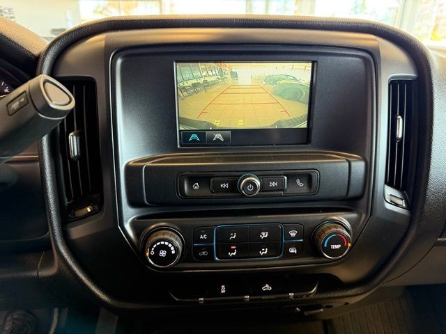Chevrolet Silverado 1500 LD Vehicle Full-screen Gallery Image 15