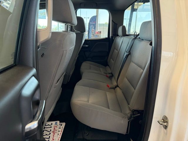 Chevrolet Silverado 1500 LD Vehicle Full-screen Gallery Image 20