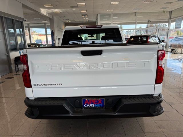 Chevrolet Silverado 1500 Vehicle Full-screen Gallery Image 04