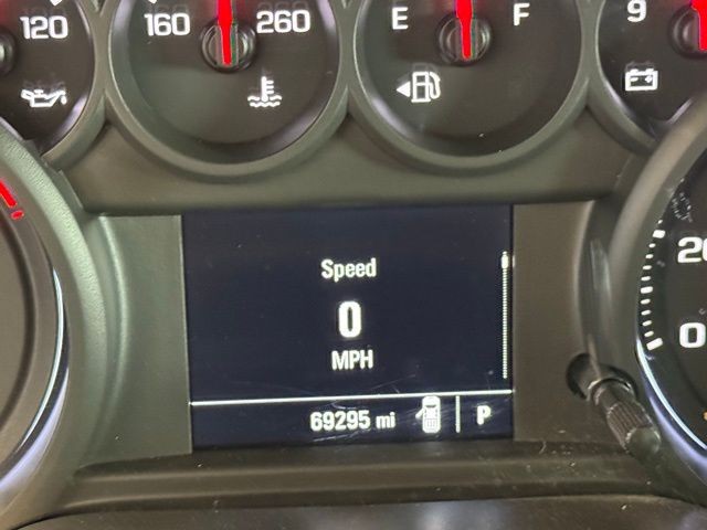 Chevrolet Silverado 1500 Vehicle Full-screen Gallery Image 12