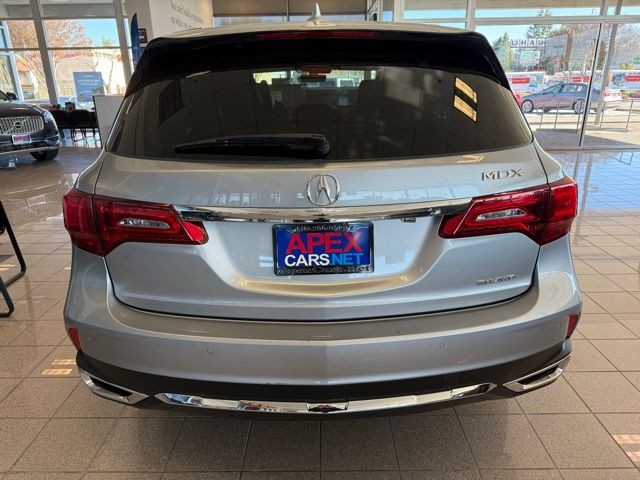 Acura MDX Vehicle Full-screen Gallery Image 04