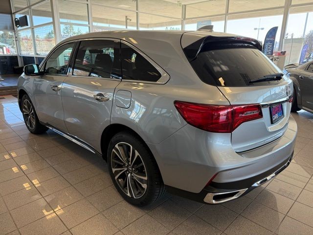 Acura MDX Vehicle Full-screen Gallery Image 05