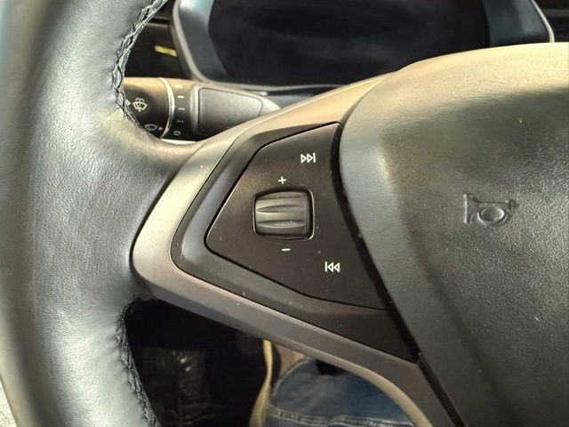 Tesla Model X Vehicle Full-screen Gallery Image 13