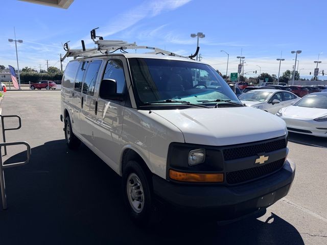 Chevrolet Express Cargo Van Vehicle Full-screen Gallery Image 03