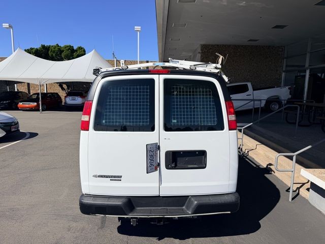 Chevrolet Express Cargo Van Vehicle Full-screen Gallery Image 06