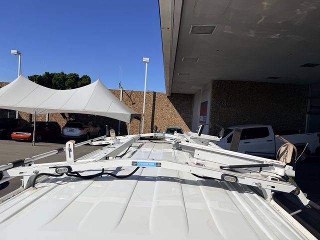 Chevrolet Express Cargo Van Vehicle Full-screen Gallery Image 24