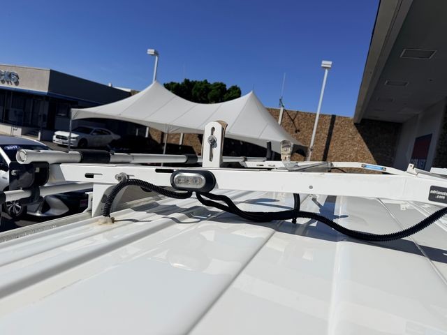 Chevrolet Express Cargo Van Vehicle Full-screen Gallery Image 26