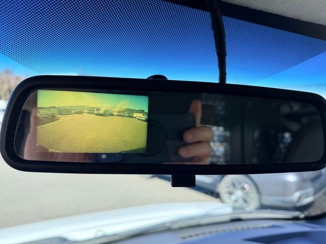 Chevrolet Express Cargo Van Vehicle Full-screen Gallery Image 29