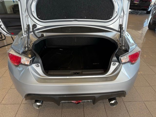Subaru BRZ Vehicle Full-screen Gallery Image 19