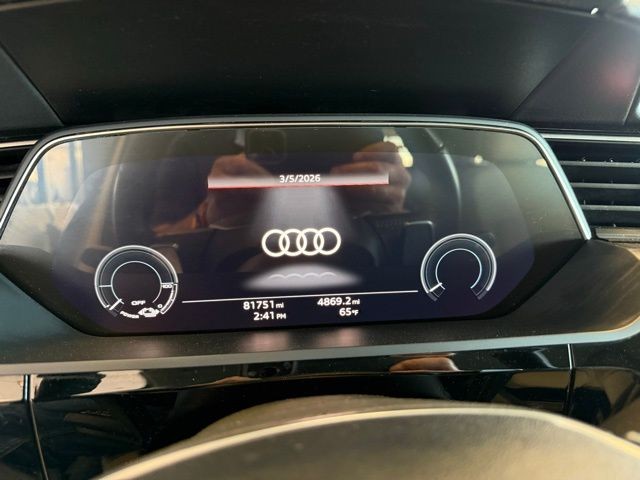 Audi e-tron Sportback Vehicle Full-screen Gallery Image 13