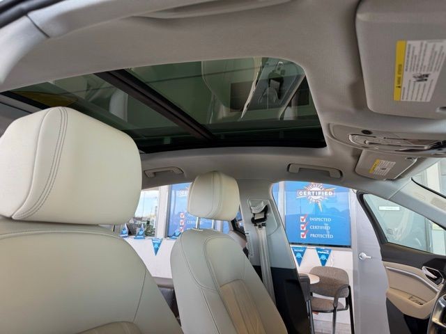 Audi e-tron Sportback Vehicle Full-screen Gallery Image 26