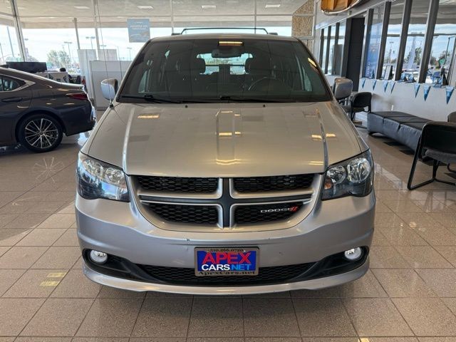 Dodge Grand Caravan Vehicle Full-screen Gallery Image 07