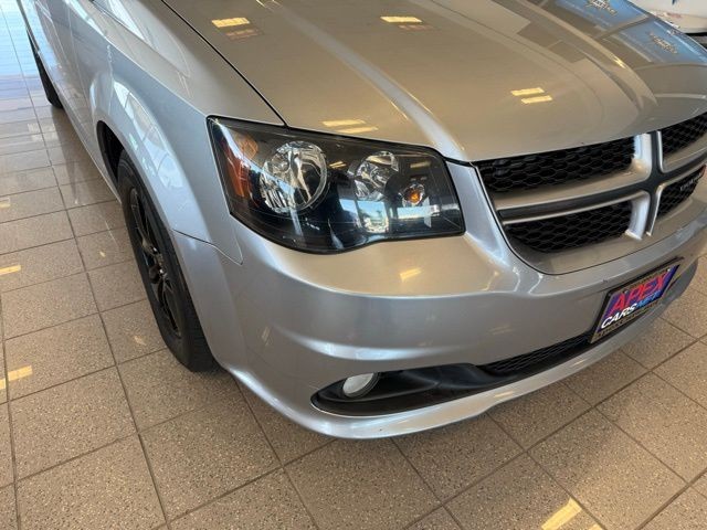 Dodge Grand Caravan Vehicle Full-screen Gallery Image 08