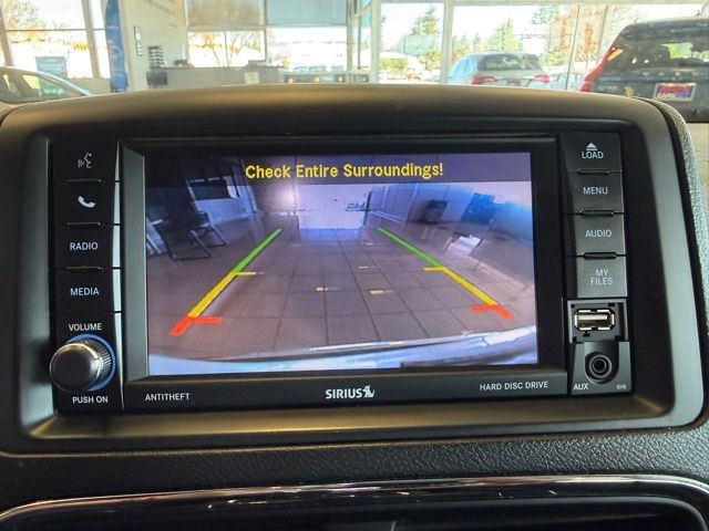 Dodge Grand Caravan Vehicle Full-screen Gallery Image 14