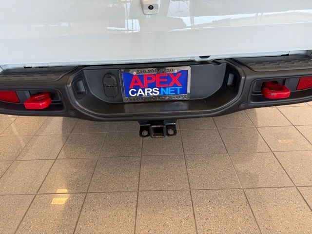 Jeep Gladiator Vehicle Full-screen Gallery Image 05