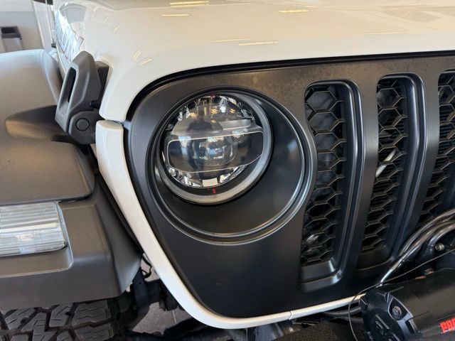Jeep Gladiator Vehicle Full-screen Gallery Image 10