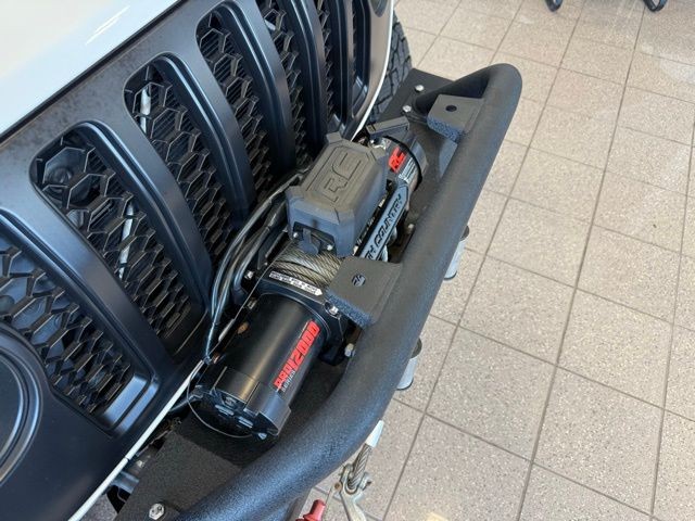 Jeep Gladiator Vehicle Full-screen Gallery Image 31