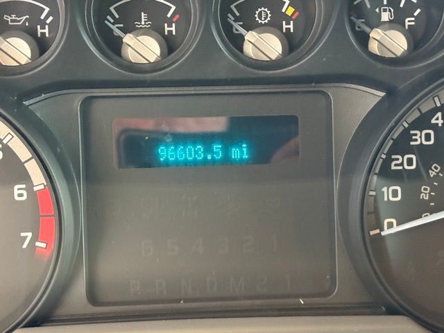 Ford Super Duty F-250 SRW Vehicle Full-screen Gallery Image 12