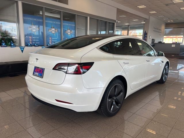 Tesla Model 3 Vehicle Full-screen Gallery Image 06