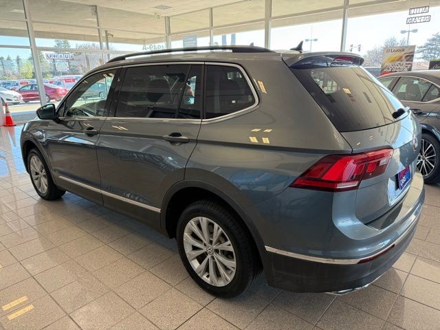 Volkswagen Tiguan Vehicle Full-screen Gallery Image 05