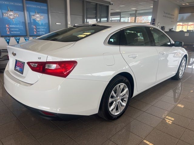 Chevrolet Malibu Vehicle Full-screen Gallery Image 05