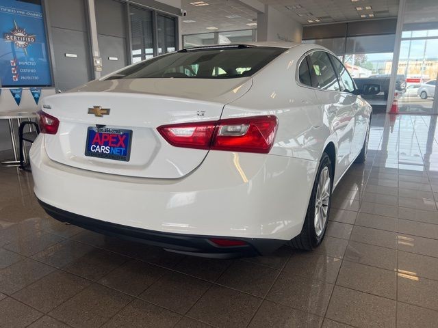 Chevrolet Malibu Vehicle Full-screen Gallery Image 07