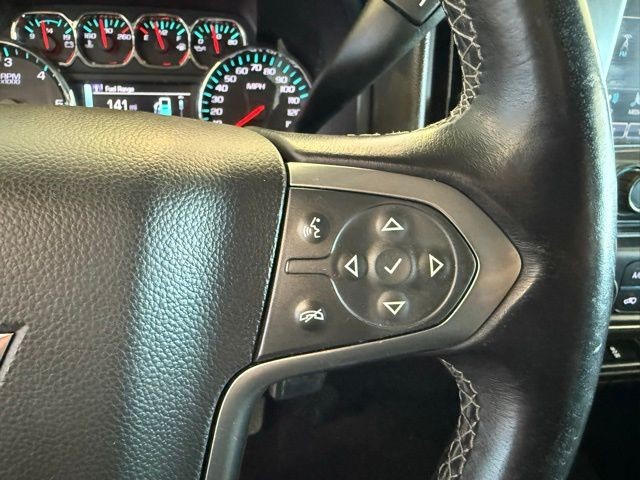 Chevrolet Silverado 1500 Vehicle Full-screen Gallery Image 17