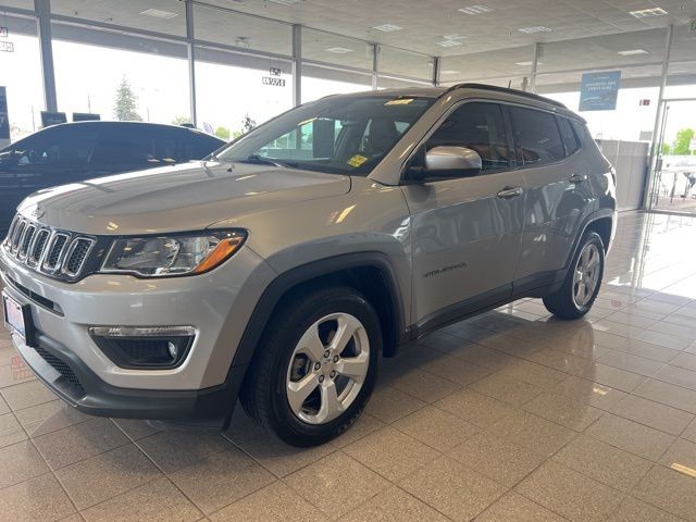 Jeep Compass Vehicle Full-screen Gallery Image 14