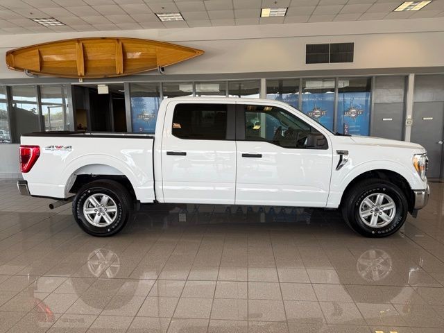 Ford F-150 Vehicle Full-screen Gallery Image 02
