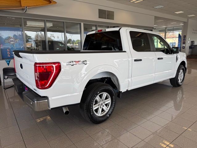 Ford F-150 Vehicle Full-screen Gallery Image 03
