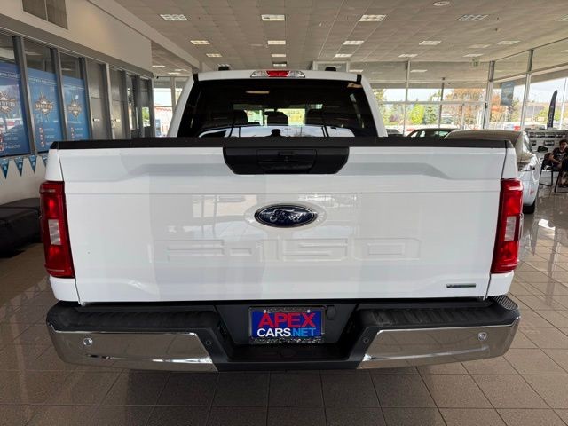 Ford F-150 Vehicle Full-screen Gallery Image 04