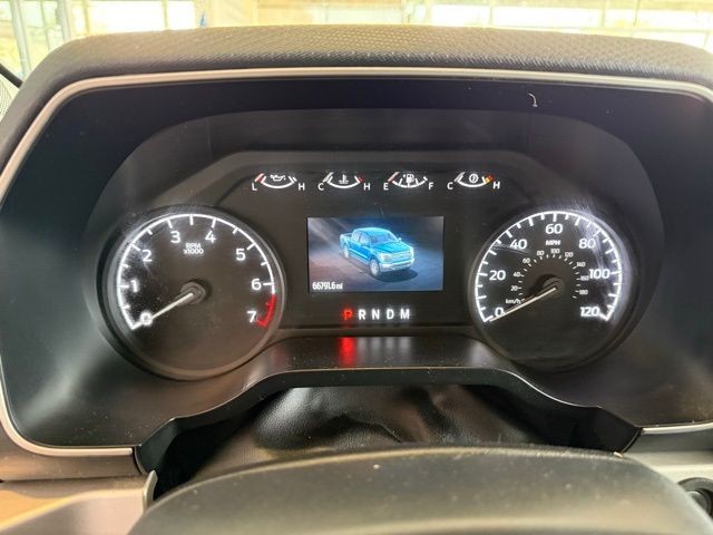 Ford F-150 Vehicle Full-screen Gallery Image 13