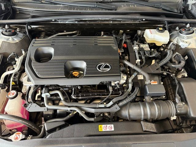 Lexus ES Vehicle Full-screen Gallery Image 29