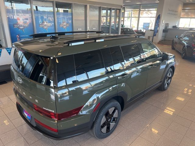 Hyundai Santa Fe Hybrid Vehicle Full-screen Gallery Image 05