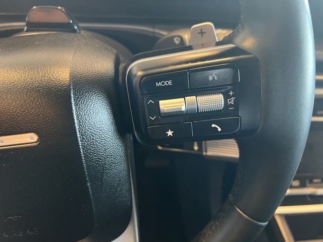 Hyundai Santa Fe Hybrid Vehicle Full-screen Gallery Image 24