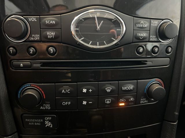 INFINITI QX50 Vehicle Full-screen Gallery Image 24