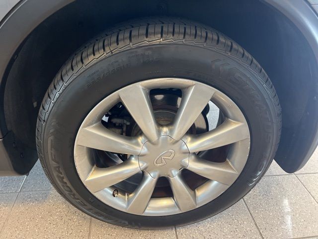 INFINITI QX50 Vehicle Full-screen Gallery Image 32