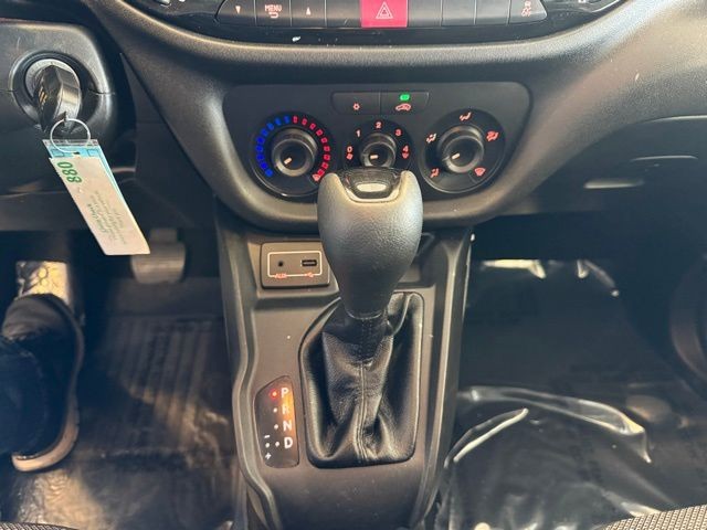 Ram ProMaster City Cargo Van Vehicle Full-screen Gallery Image 16