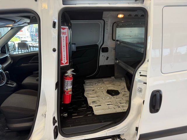 Ram ProMaster City Cargo Van Vehicle Full-screen Gallery Image 21