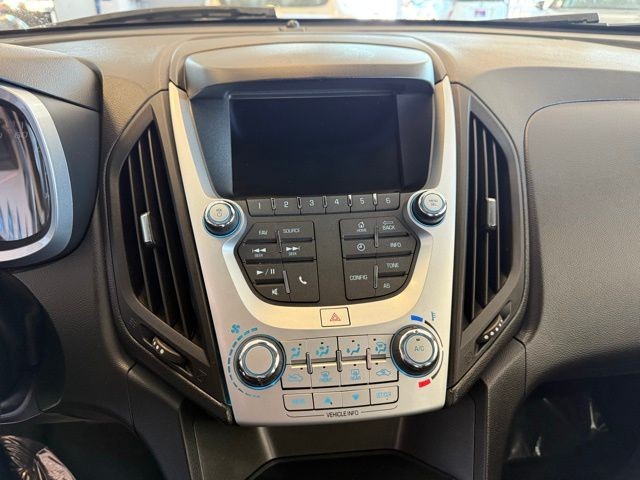 Chevrolet Equinox Vehicle Full-screen Gallery Image 14