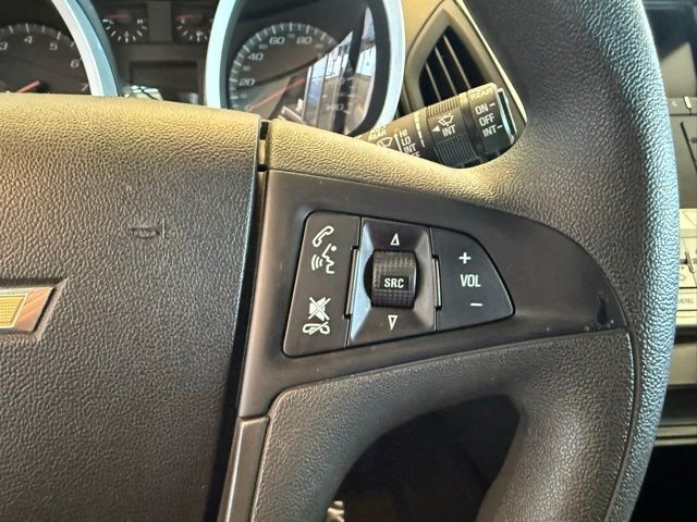 Chevrolet Equinox Vehicle Full-screen Gallery Image 16