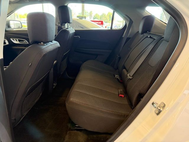 Chevrolet Equinox Vehicle Full-screen Gallery Image 20