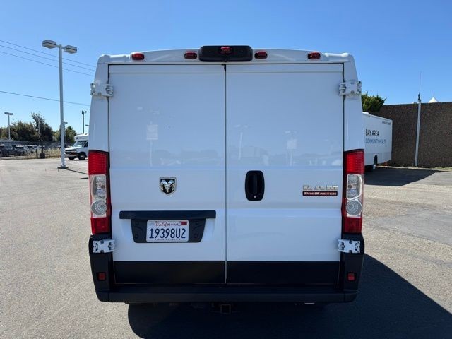 Ram ProMaster Cargo Van Vehicle Full-screen Gallery Image 04