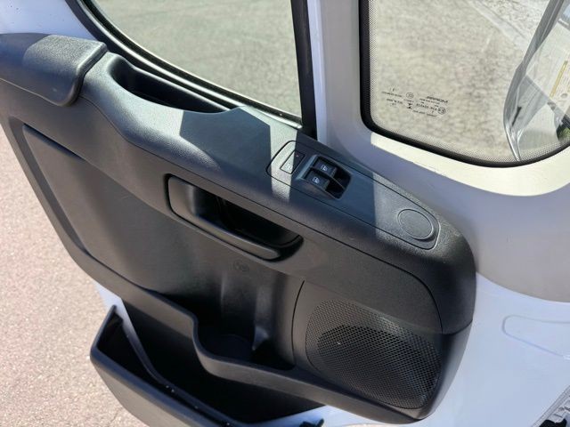 Ram ProMaster Cargo Van Vehicle Full-screen Gallery Image 17