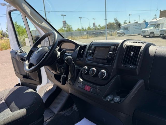 Ram ProMaster Cargo Van Vehicle Full-screen Gallery Image 22