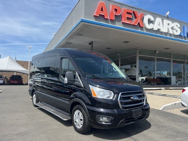 Ford Transit Passenger Wagon Vehicle Full-screen Gallery Image 03