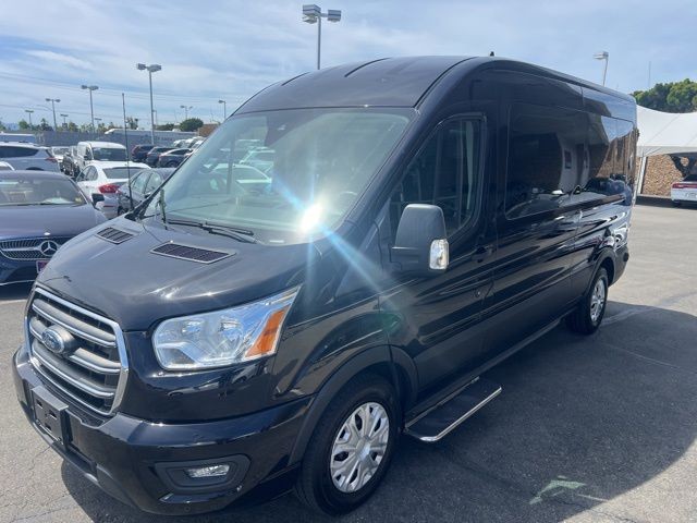 Ford Transit Passenger Wagon Vehicle Full-screen Gallery Image 08