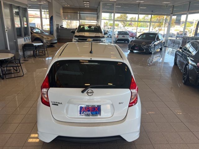 Nissan Versa Note Vehicle Full-screen Gallery Image 07